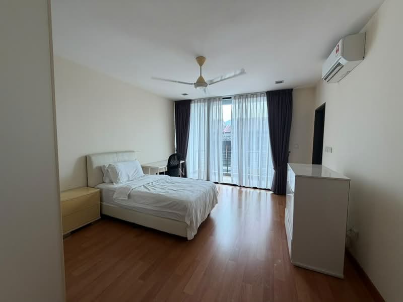 3-storey Terraced House for Sale in Prima Selayang (Selayang) - Kiing TW - Bedroom - PropertyGuru.com.my