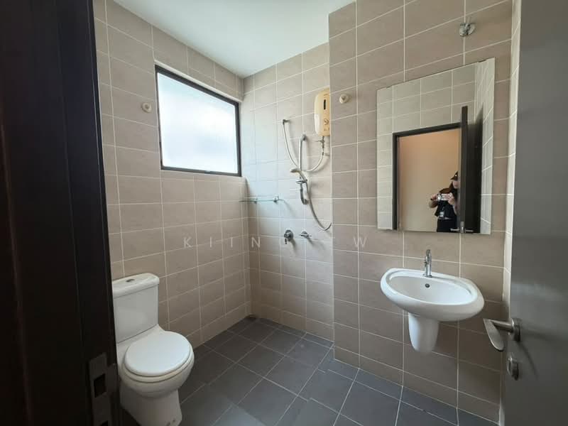 3-storey Terraced House for Sale in Prima Selayang (Selayang) - Kiing TW - Bathroom - PropertyGuru.com.my