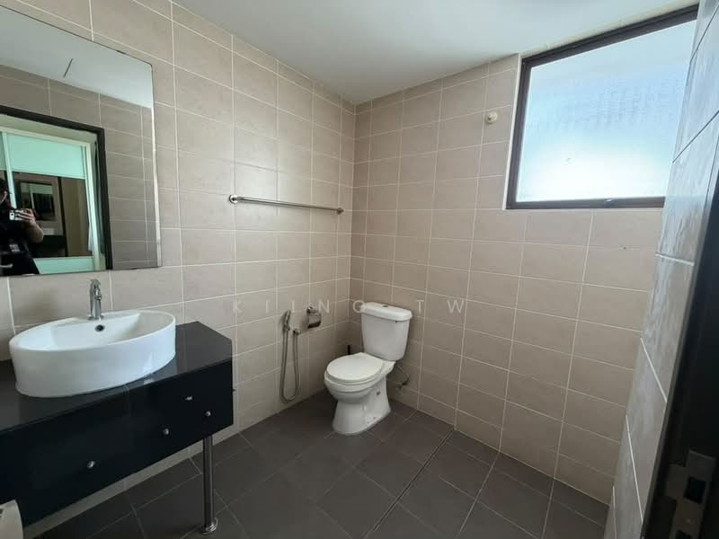 3-storey Terraced House for Sale in Prima Selayang (Selayang) - Kiing TW - Bathroom - PropertyGuru.com.my
