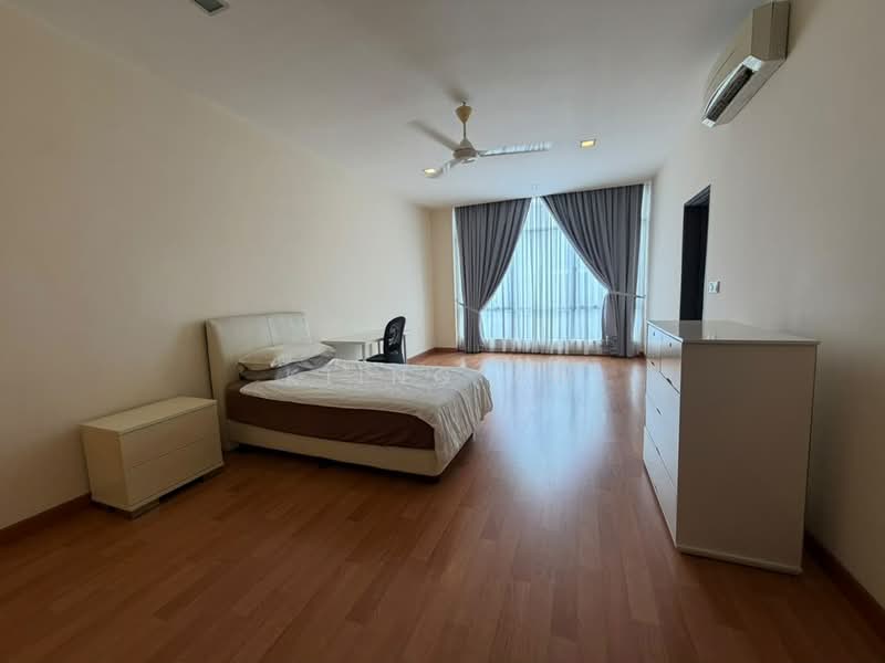 3-storey Terraced House for Sale in Prima Selayang (Selayang) - Kiing TW - Bedroom - PropertyGuru.com.my