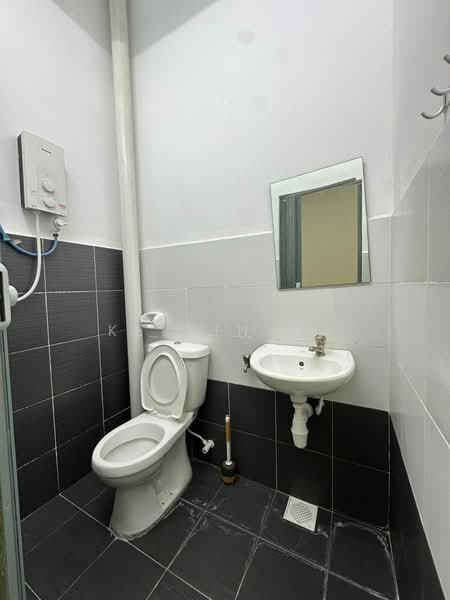 2-storey Terraced House for Sale in Alor Gajah (Melaka) - Kelvin Ng - Bathroom - PropertyGuru.com.my