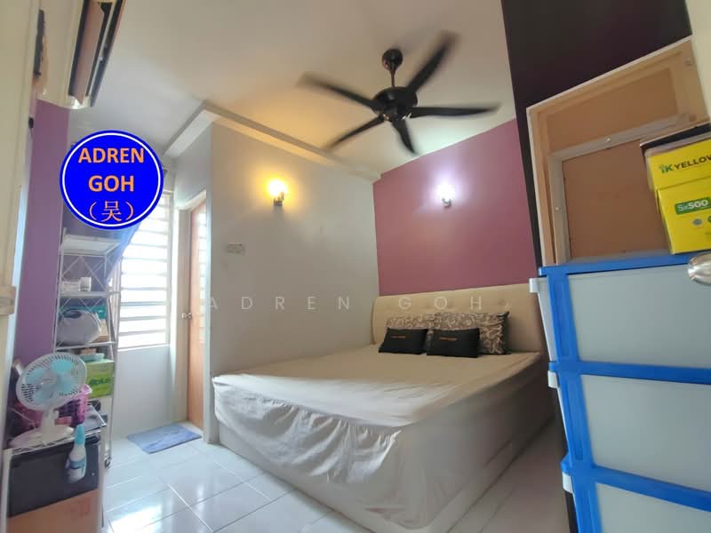 Pangsapuri untuk Dijual di Relau Vista Apartment - Adren Goh - Bedroom - PropertyGuru.com.my