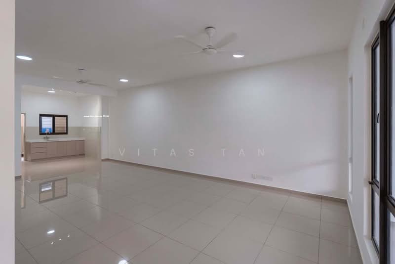 Rumah Teres 2 Tingkat untuk Disewa di Setia Utama (Setia Alam) - Vitas Tan - Living Room - PropertyGuru.com.my