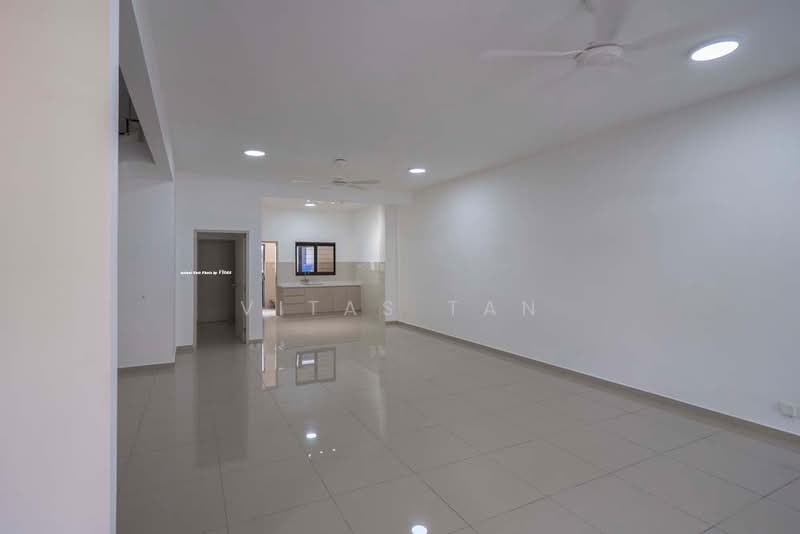 Rumah Teres 2 Tingkat untuk Disewa di Setia Utama (Setia Alam) - Vitas Tan - Living Room - PropertyGuru.com.my