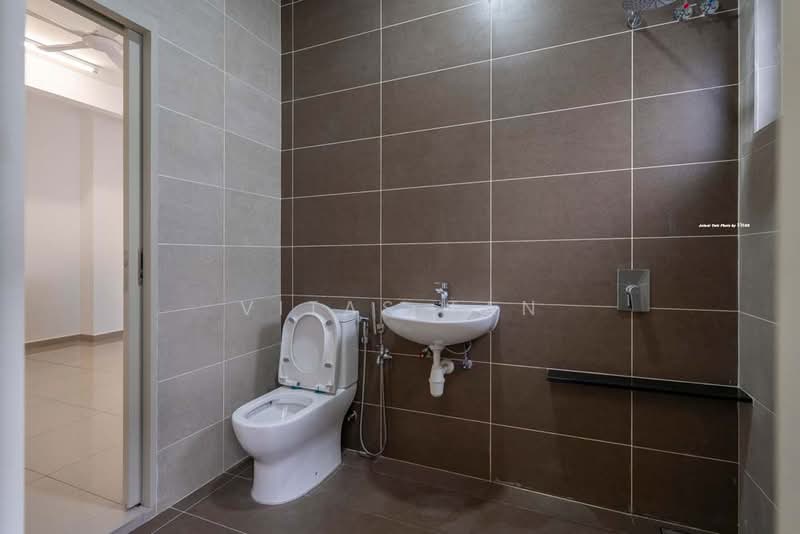 Rumah Teres 2 Tingkat untuk Disewa di Setia Utama (Setia Alam) - Vitas Tan - Bathroom - PropertyGuru.com.my