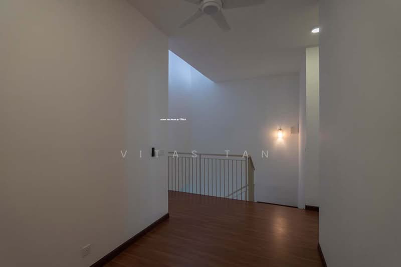 Rumah Teres 2 Tingkat untuk Disewa di Setia Utama (Setia Alam) - Vitas Tan - Corridor - PropertyGuru.com.my