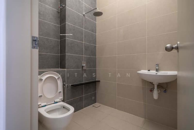 Rumah Teres 2 Tingkat untuk Disewa di Setia Utama (Setia Alam) - Vitas Tan - Bathroom - PropertyGuru.com.my