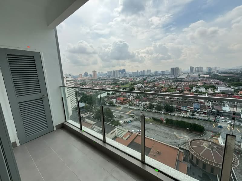 Service Residence for Rent at Dorsett Waterfront Subang - Alice Lee - Balcony - PropertyGuru.com.my