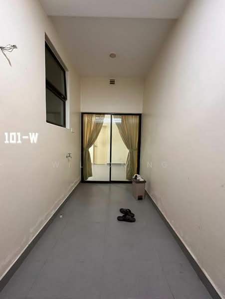 Rumah Teres 2 Tingkat untuk Disewa di Bandar Bukit Raja (Klang) - Wilson Ng - Corridor - PropertyGuru.com.my