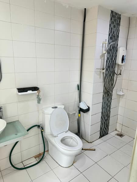Servis Apartment untuk Disewa di Greenfield Residence - Alan Tan - Bathroom - PropertyGuru.com.my