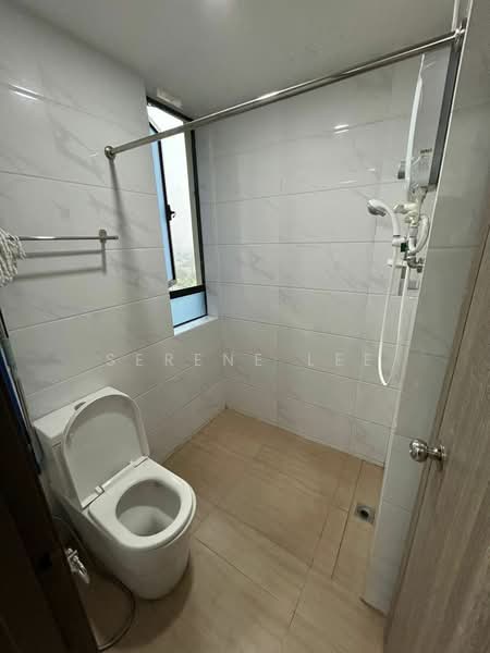 Servis Apartment untuk Dijual di Country Garden Central Park - Serene Lee - Bathroom - PropertyGuru.com.my