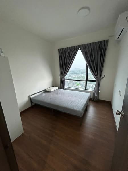 Servis Apartment untuk Dijual di Country Garden Central Park - Serene Lee - Bedroom - PropertyGuru.com.my
