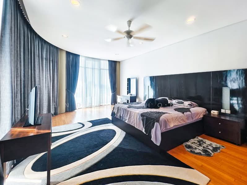 Condominium for Rent at 8 Gurney (The Shore Condominium) - Andrew Chong - Master Bedroom - PropertyGuru.com.my