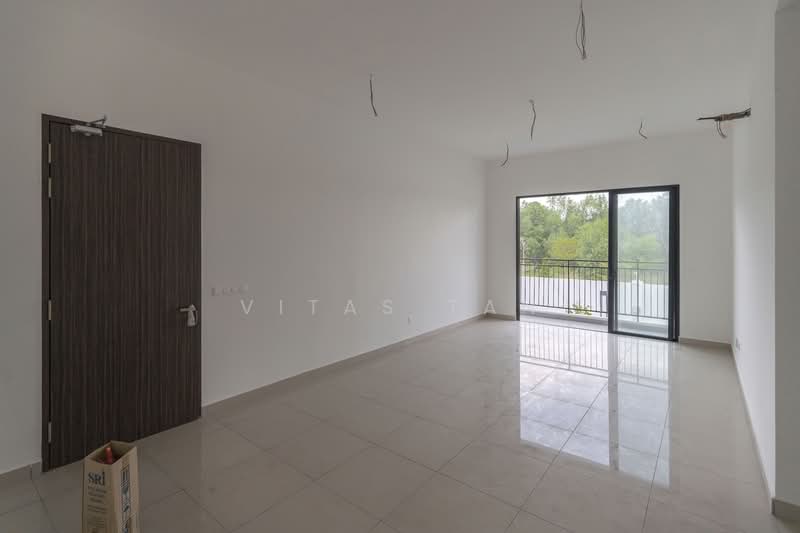Townhouse for Sale in Setia Alam (Selangor) - Vitas Tan - Living Room - PropertyGuru.com.my