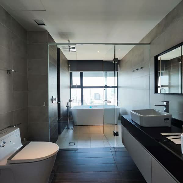 Servis Apartment untuk Dijual di Novo Ampang - James Lam - Bathroom - PropertyGuru.com.my