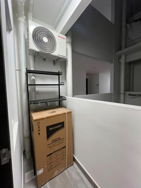 Servis Apartment untuk Disewa di TRELLIS RESIDENCES - Jessie Tan - Balcony - PropertyGuru.com.my
