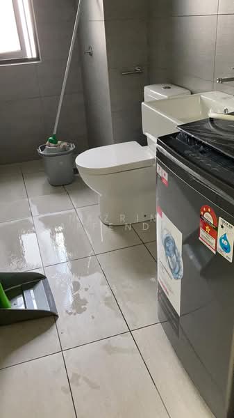Kondominium untuk Disewa di Subang Bestari - Nazrin Affendy - Bathroom - PropertyGuru.com.my