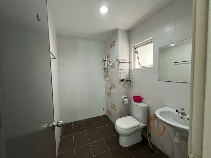 Apartment for Rent at One World 2 (1-Sky) - Jia Yong - Bathroom - PropertyGuru.com.my