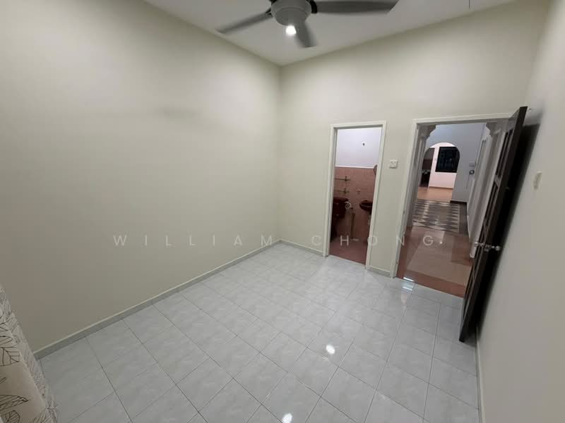 1-storey Terraced House for Sale in Taman Saujana Indah (Bukit Katil) - William Chong - Interior - PropertyGuru.com.my