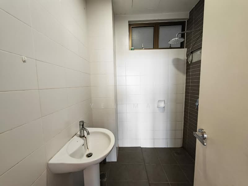 Servis Apartment untuk Dijual di Palazio - Yen Ma - Bathroom - PropertyGuru.com.my