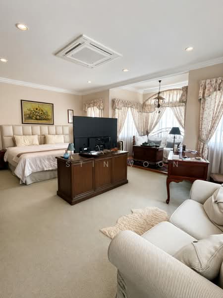 Rumah Banglo untuk Dijual di Bukit Damansara (Damansara Heights) - Justin Voon - Master Bedroom - PropertyGuru.com.my