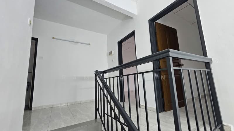 2-storey Terraced House for Sale in Taman Cheng Baru (Cheng) - Ramona Tan - Corridor - PropertyGuru.com.my