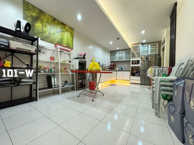 Semi-Detached House for Sale in Taman Aman Perdana (Kapar) - Wilson Ng - Kitchen - PropertyGuru.com.my