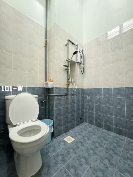 Semi-Detached House for Sale in Taman Aman Perdana (Kapar) - Wilson Ng - Bathroom - PropertyGuru.com.my