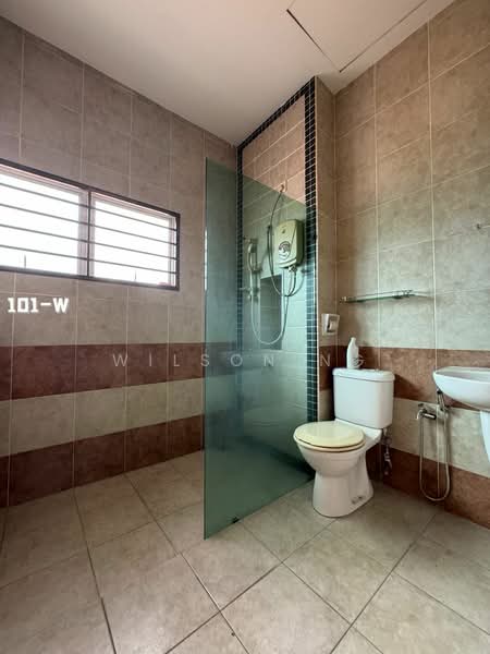 Rumah Berkembar untuk Dijual di Taman Aman Perdana (Kapar) - Wilson Ng - Bathroom - PropertyGuru.com.my