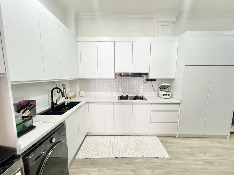 Rumah Banglo untuk Dijual di Bandar Putra Permai (Seri Kembangan) - Zul Arif - Kitchen - PropertyGuru.com.my