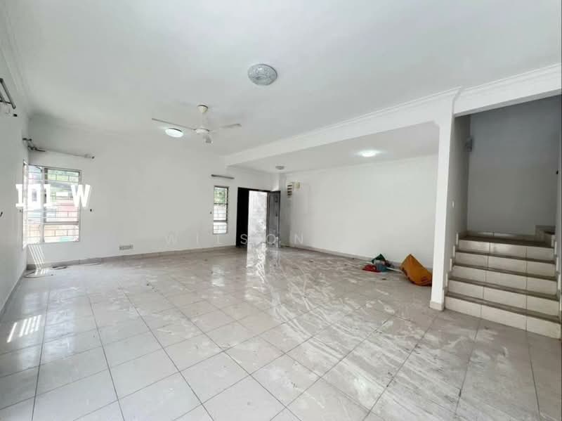 Rumah Berkembar untuk Dijual di Taman Aman Perdana (Kapar) - Wilson Ng - Living Room - PropertyGuru.com.my