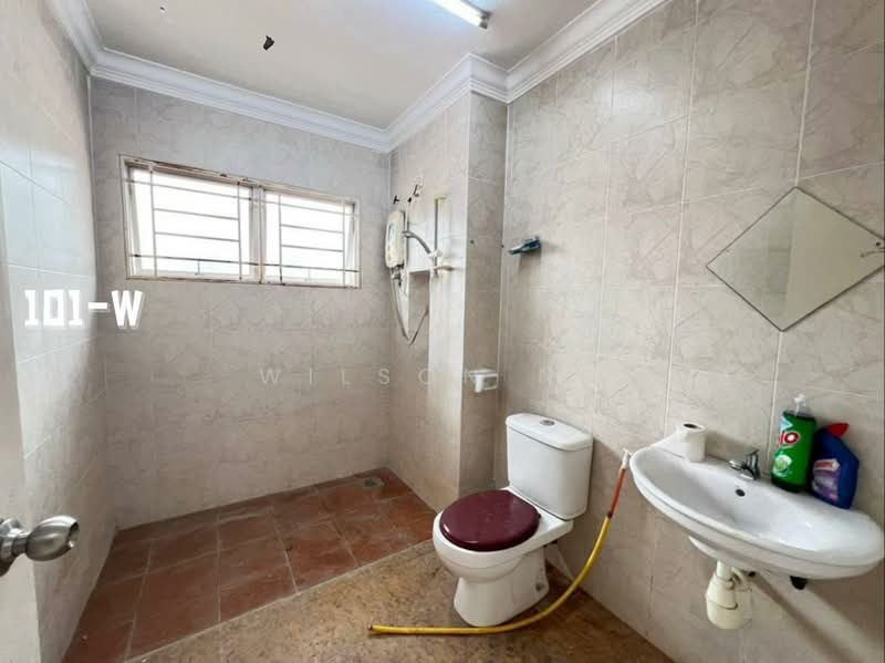 Rumah Berkembar untuk Dijual di Taman Aman Perdana (Kapar) - Wilson Ng - Bathroom - PropertyGuru.com.my