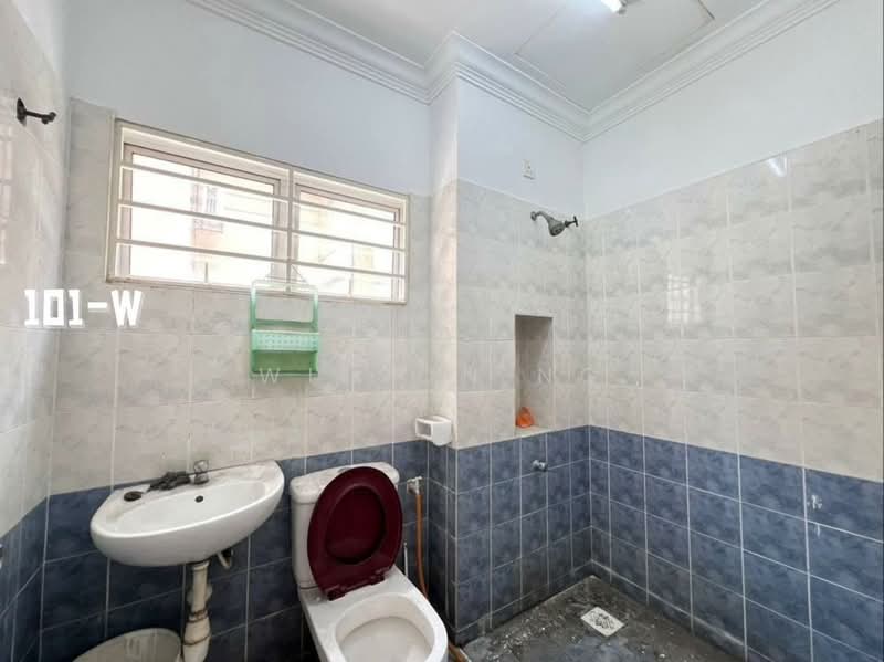 Rumah Berkembar untuk Dijual di Taman Aman Perdana (Kapar) - Wilson Ng - Bathroom - PropertyGuru.com.my