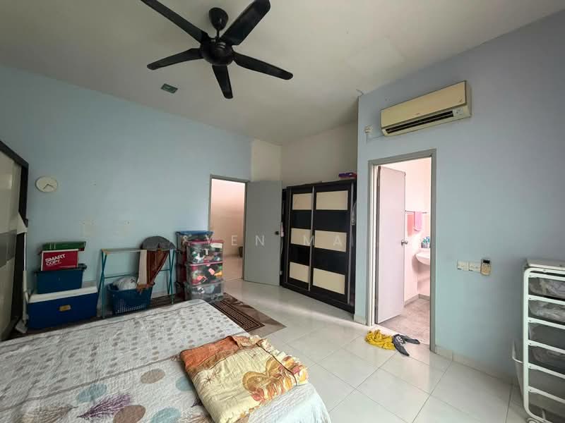 2-storey Terraced House for Sale in Setia Tropika (Johor Bahru) - Yen Ma - Bedroom - PropertyGuru.com.my