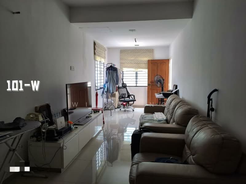 Rumah Berkembar untuk Dijual di Taman Aman Perdana (Kapar) - Wilson Ng - Living Room - PropertyGuru.com.my