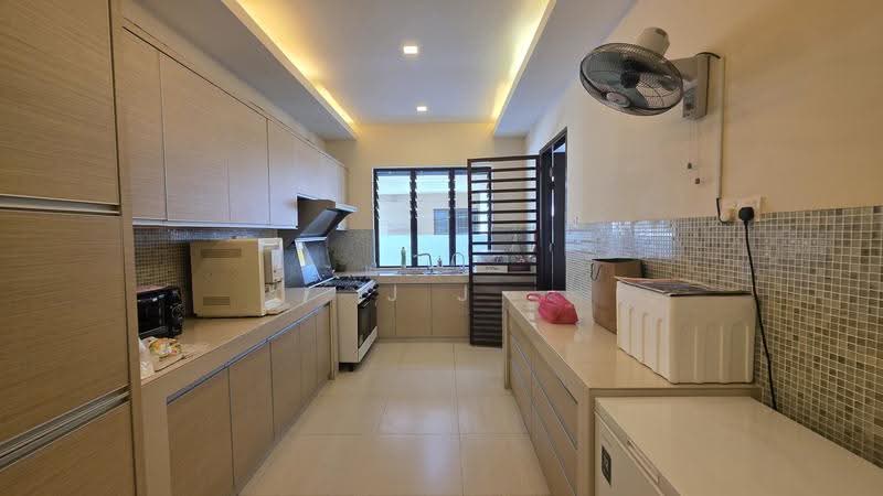 Bungalow House untuk Dijual di Kota Kemuning (Shah Alam) - J J - PropertyGuru.com.my