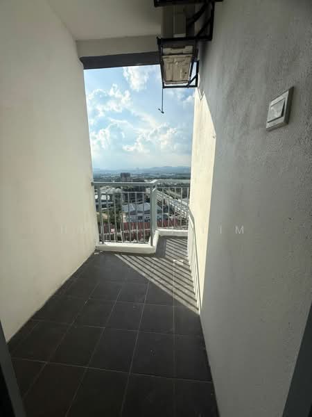 Servis Apartment untuk Dijual di Ascotte Boulevard - Hui Hui Lim - Balcony - PropertyGuru.com.my