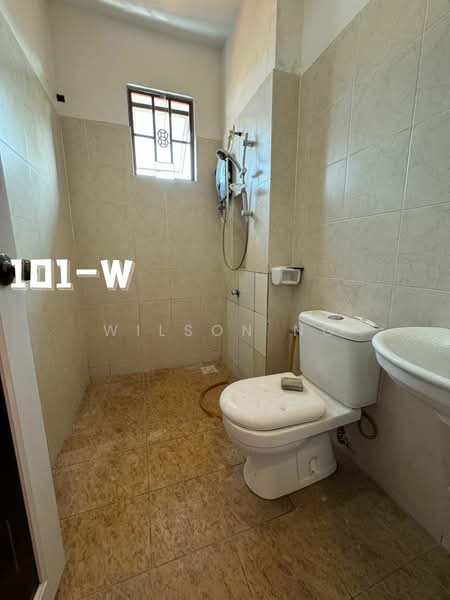 Rumah Berkembar untuk Dijual di Taman Aman Perdana (Kapar) - Wilson Ng - Bathroom - PropertyGuru.com.my
