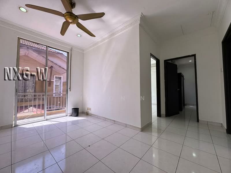 Rumah Berkembar untuk Dijual di Taman Aman Perdana (Kapar) - Wilson Ng - Living Room - PropertyGuru.com.my