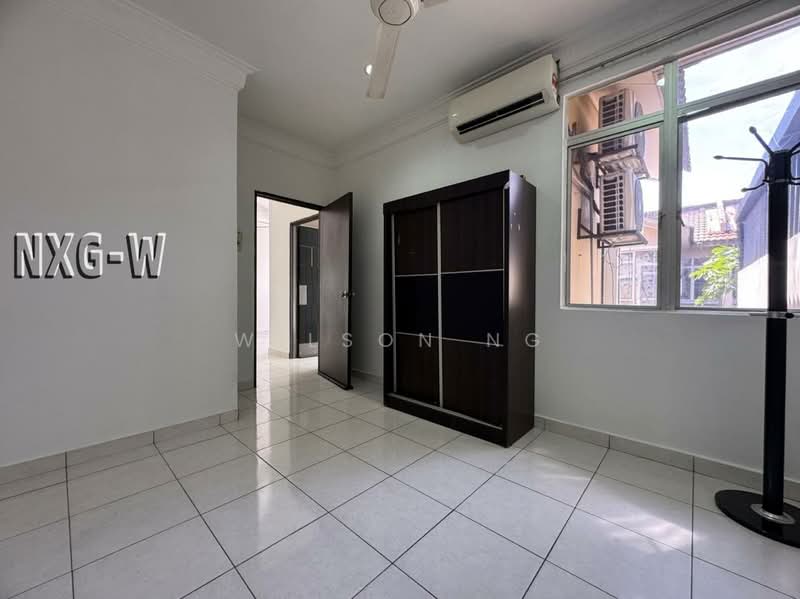 Rumah Berkembar untuk Dijual di Taman Aman Perdana (Kapar) - Wilson Ng - Bedroom - PropertyGuru.com.my