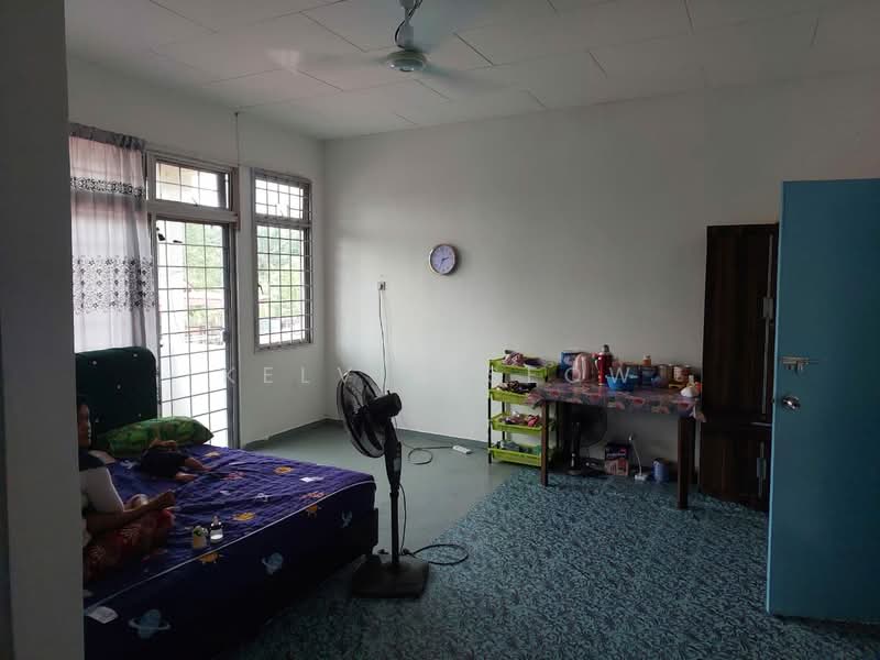 Rumah Teres 2 Tingkat untuk Dijual di Taman Tiong Mas (Simpang Ampat) - Kelvin Seow - Bedroom - PropertyGuru.com.my