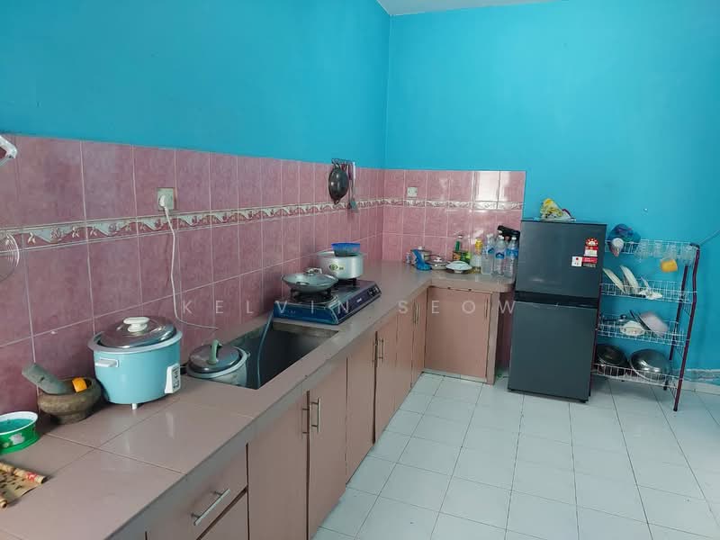 Rumah Teres 2 Tingkat untuk Dijual di Taman Tiong Mas (Simpang Ampat) - Kelvin Seow - Kitchen - PropertyGuru.com.my