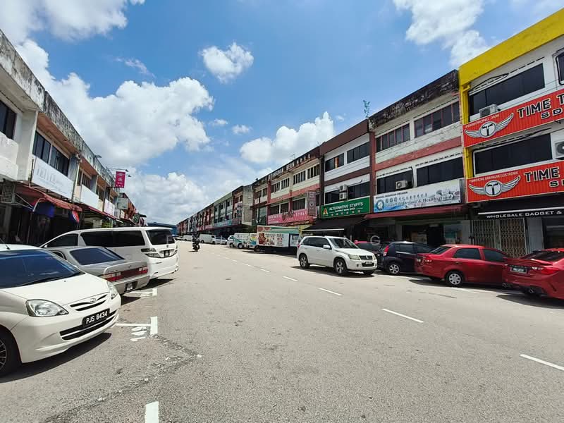 Shop / Office for Sale in Taman Johor Jaya (Johor Bahru) - Elunna Ng - PropertyGuru.com.my