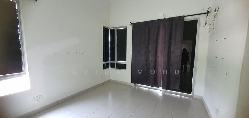 Semi-Detached House for Sale in Shah Alam (Selangor) - Farida Mohd - PropertyGuru.com.my