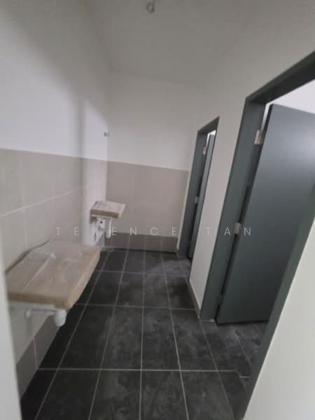 Shop / Office for Rent in Bandar Baru Permas Jaya (Permas Jaya) - Terence Tan - Bathroom - PropertyGuru.com.my