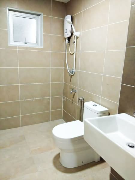 Condominium for Rent at Impian Selatan Kondominium Southern Height - Amie Mansor - PropertyGuru.com.my