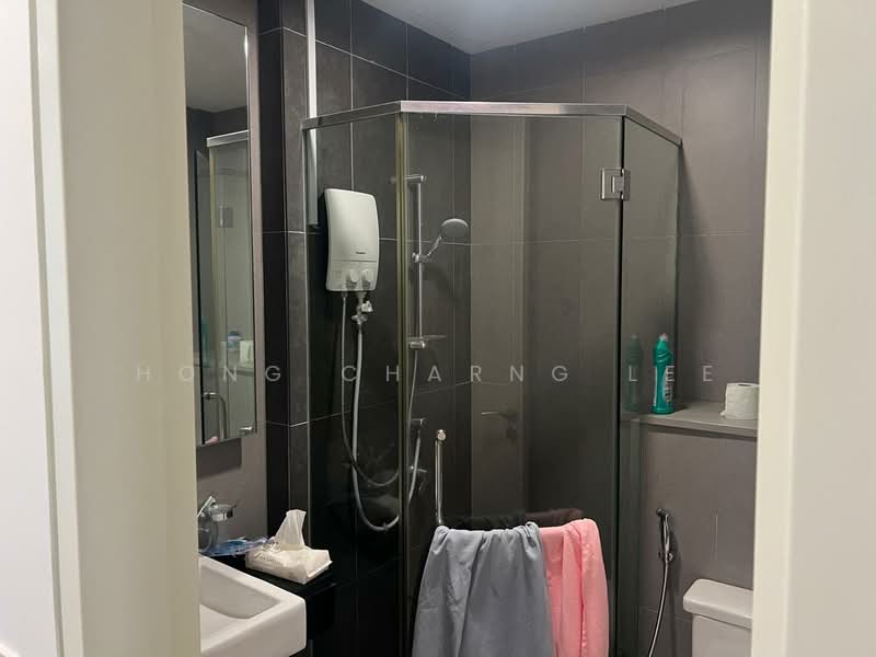 Servis Apartment untuk Disewa di Imperia - Hong Charng Lee - Bathroom - PropertyGuru.com.my