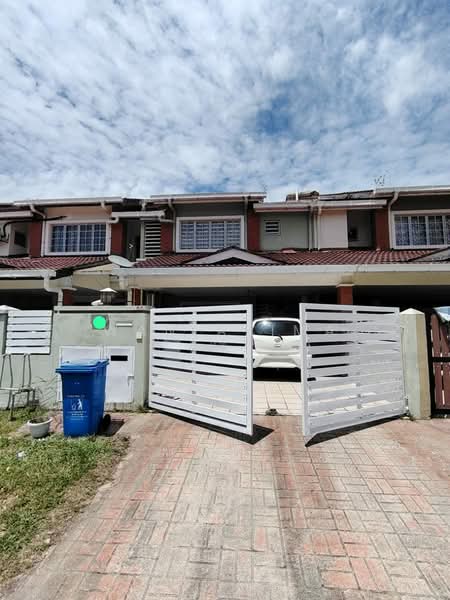 2-storey Terraced House for Sale in Subang Bestari (Shah Alam) - Wan Azima - Exterior - PropertyGuru.com.my