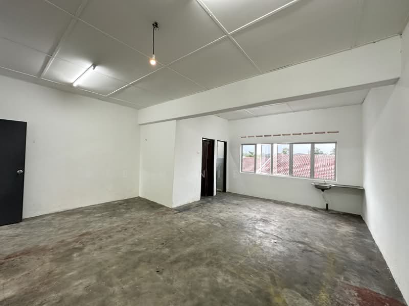 Shop / Office for Rent in Telok Panglima Garang (Selangor) - Stephanie Yap - Interior - PropertyGuru.com.my
