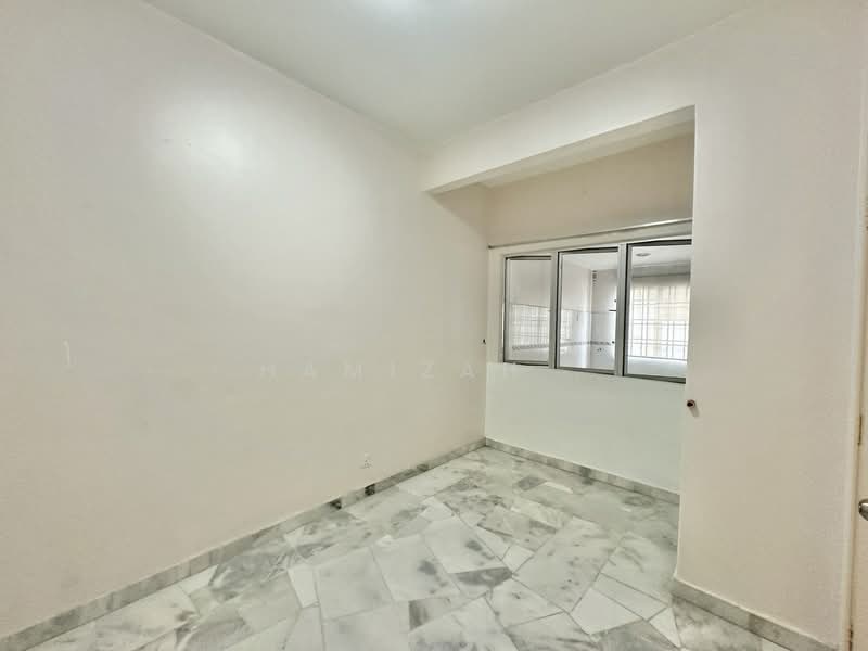Rumah Teres 2-Tingkat untuk Dijual di Bandar Putra Height (Subang Jaya) - Hamizah . - PropertyGuru.com.my